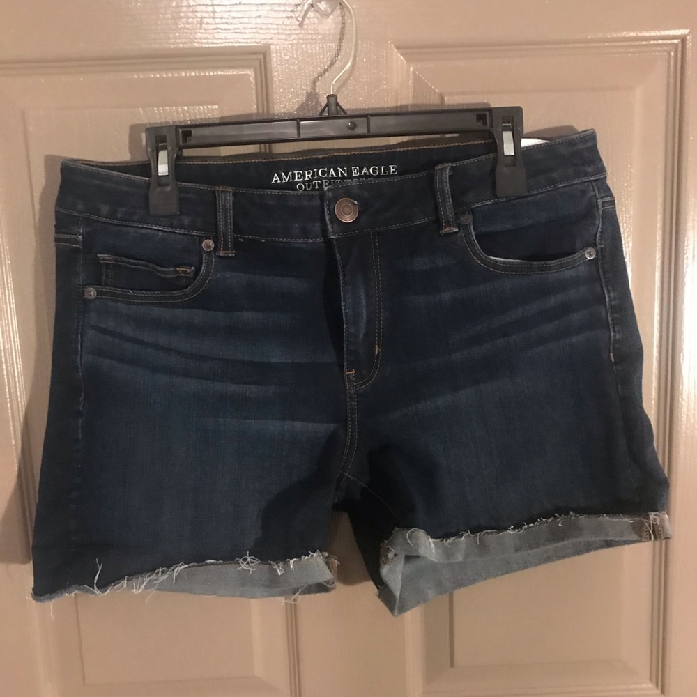 American Eagle Shorts Size 14